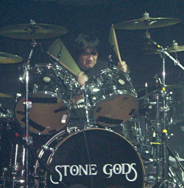 Image: 071211--apocalyptica/web/stone_gods08.jpg